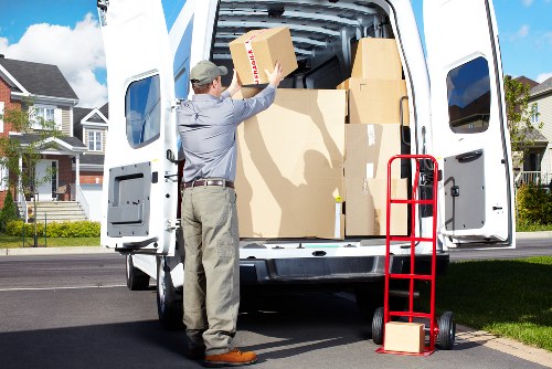 London moving service handling access and parking challenges